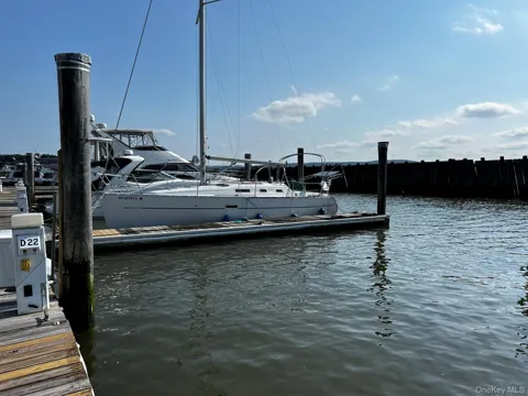 D-20 Half Moon Bay Marina
