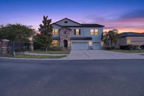 1389 HERITAGE LANDINGS DRIVE