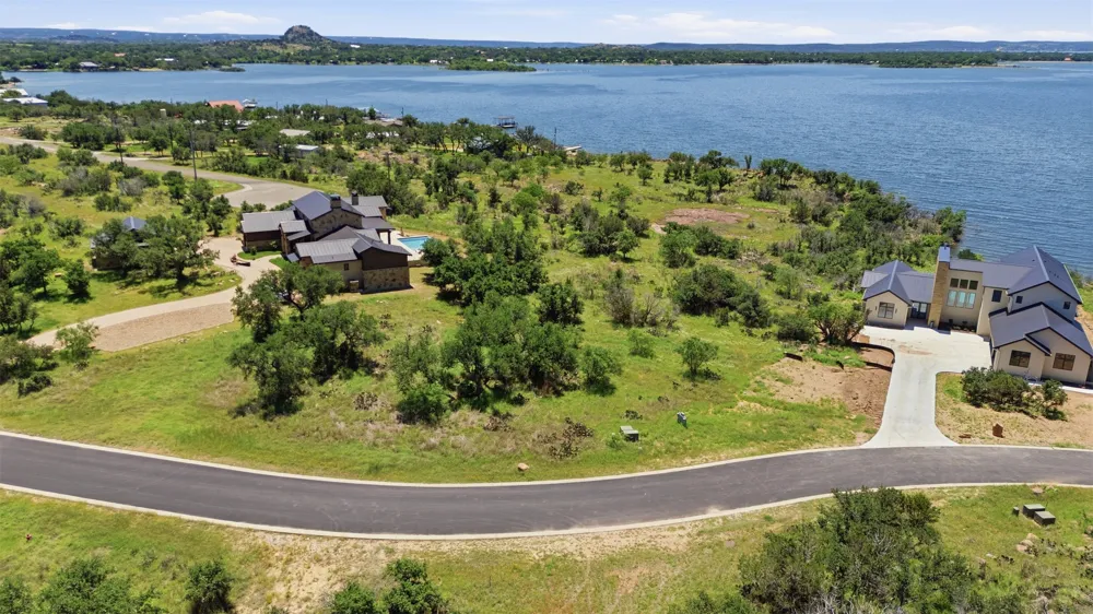 308 Peninsula Drive Burnet, TX 78611