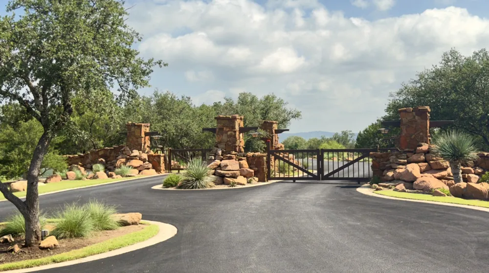 308 Peninsula Drive Burnet, TX 78611