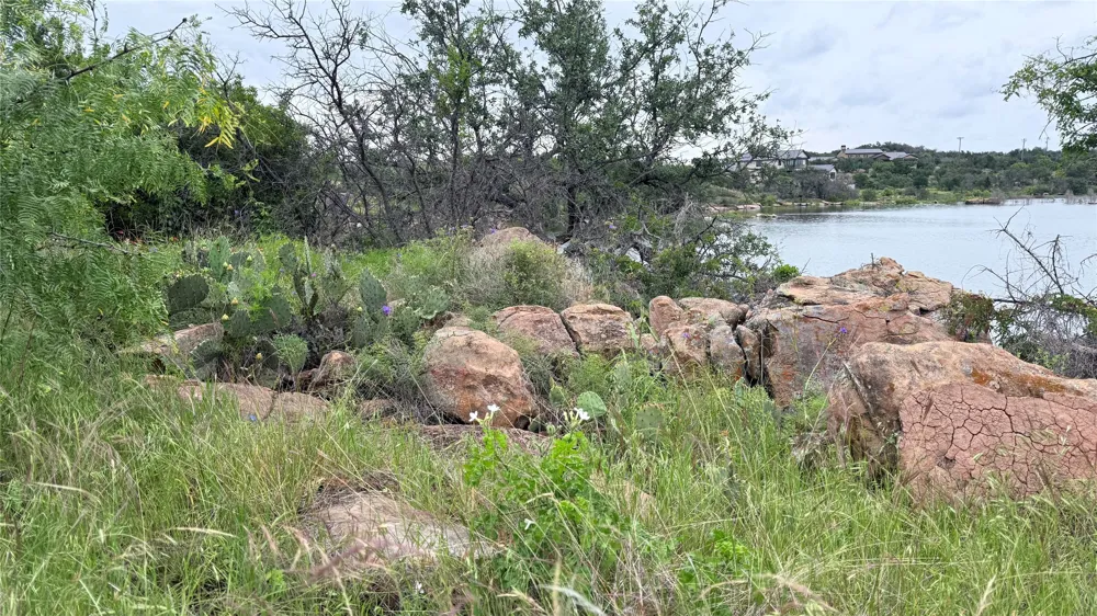 308 Peninsula Drive Burnet, TX 78611