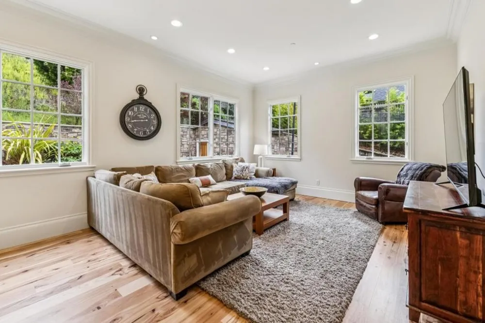 30 Malavear Court Pacifica, CA 94044