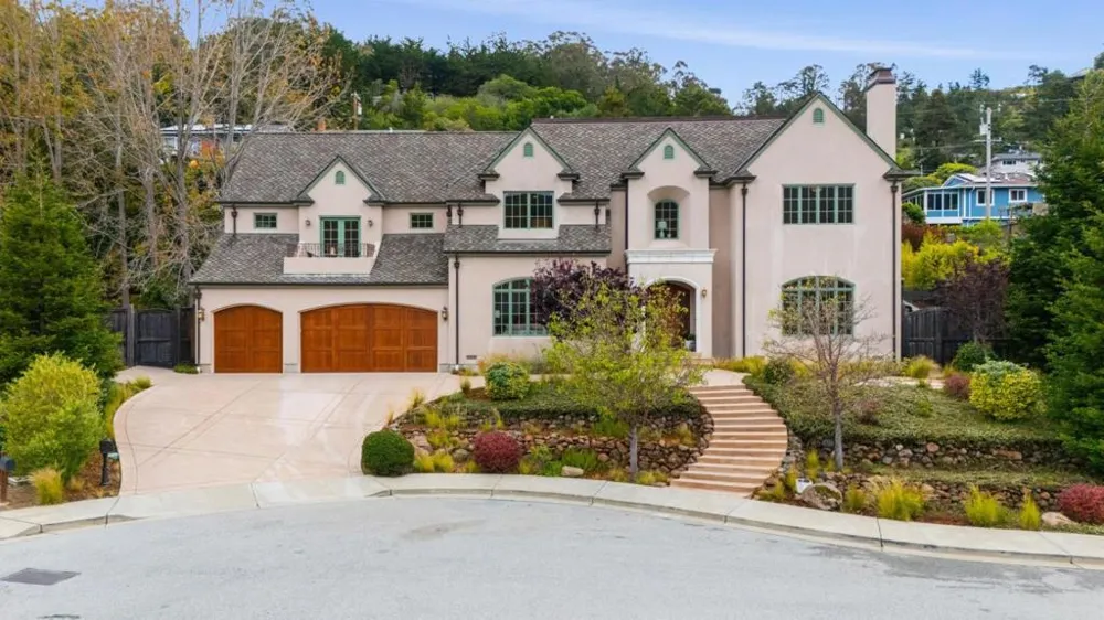 30 Malavear Court Pacifica, CA 94044