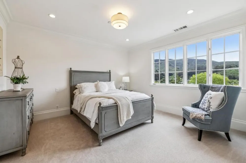 30 Malavear Court Pacifica, CA 94044