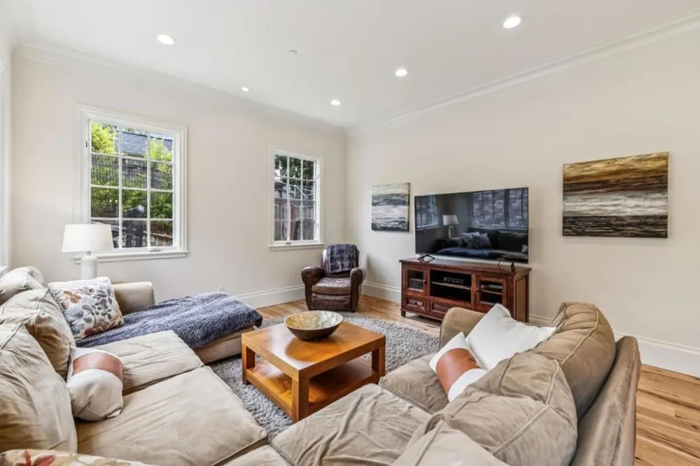30 Malavear Court Pacifica, CA 94044