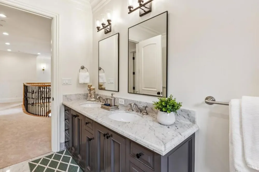 30 Malavear Court Pacifica, CA 94044