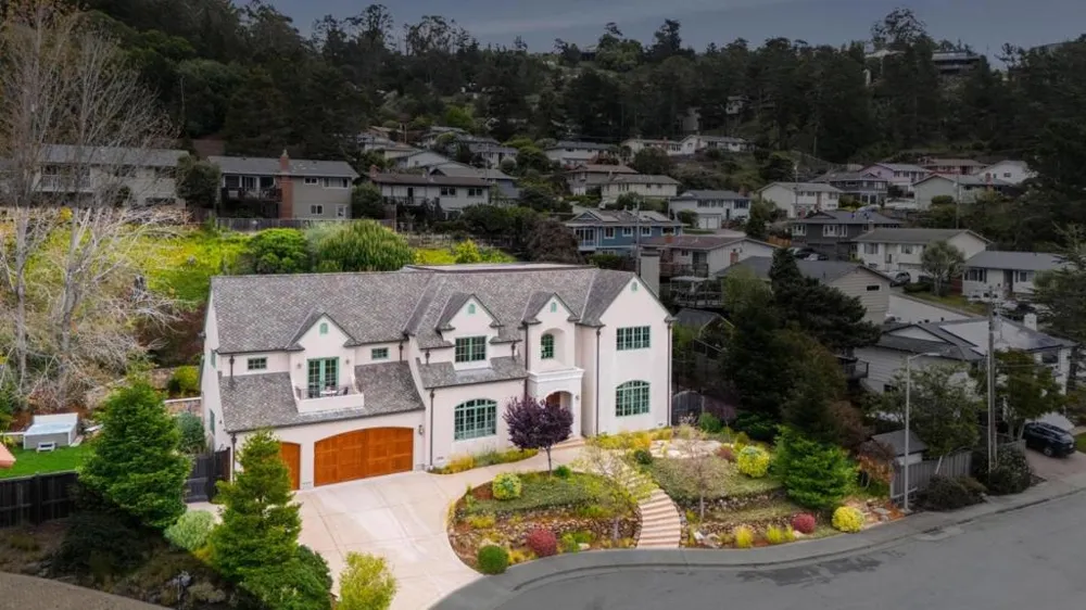30 Malavear Court Pacifica, CA 94044