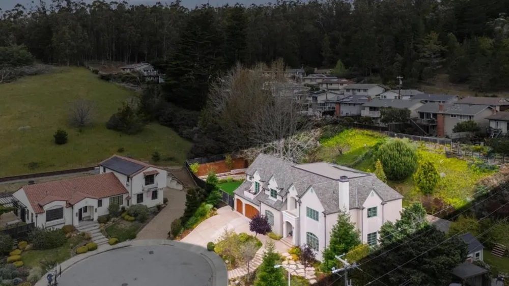 30 Malavear Court Pacifica, CA 94044