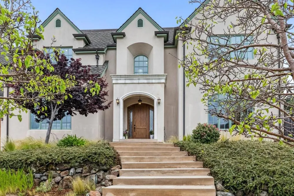 30 Malavear Court Pacifica, CA 94044