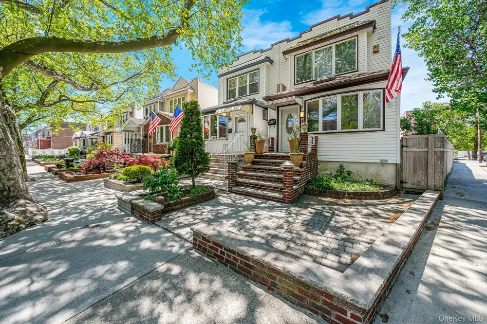 69-08 69th Place Glendale, NY 11385
