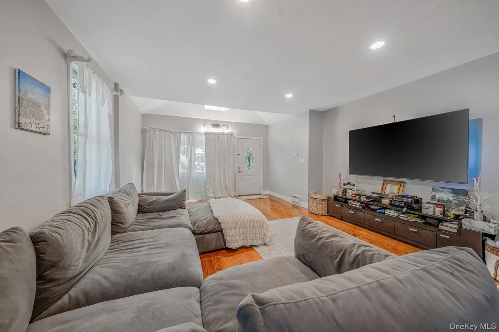 69-08 69th Place Glendale, NY 11385