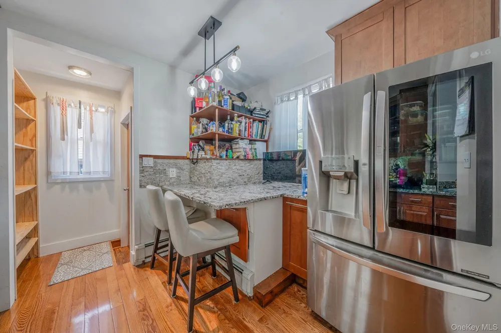 69-08 69th Place Glendale, NY 11385