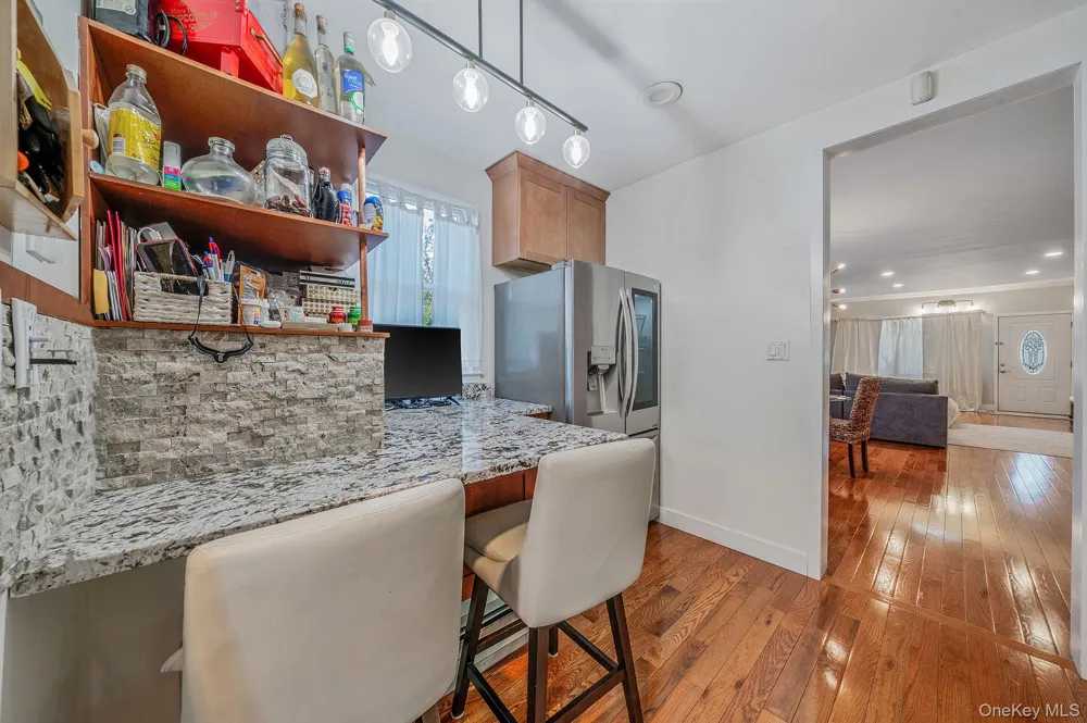 69-08 69th Place Glendale, NY 11385