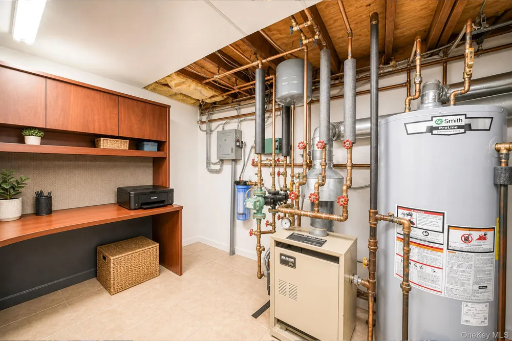 69-08 69th Place Glendale, NY 11385