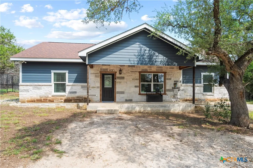 351 Line Camp Loop Spring Branch, TX 78070