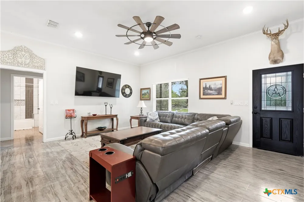 351 Line Camp Loop Spring Branch, TX 78070
