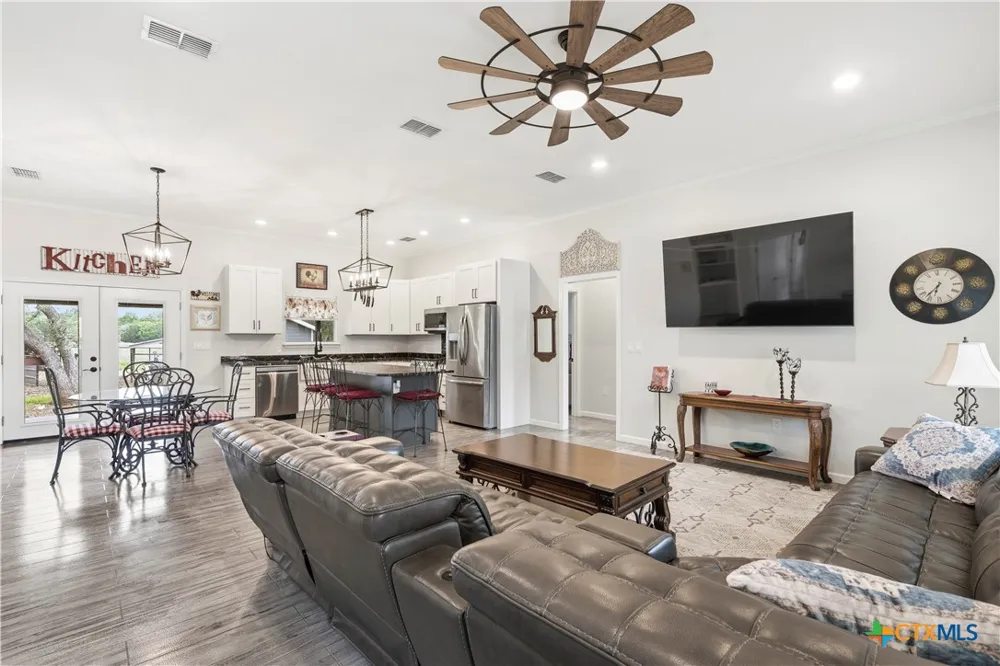 351 Line Camp Loop Spring Branch, TX 78070