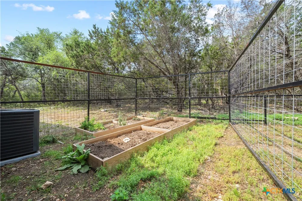 351 Line Camp Loop Spring Branch, TX 78070