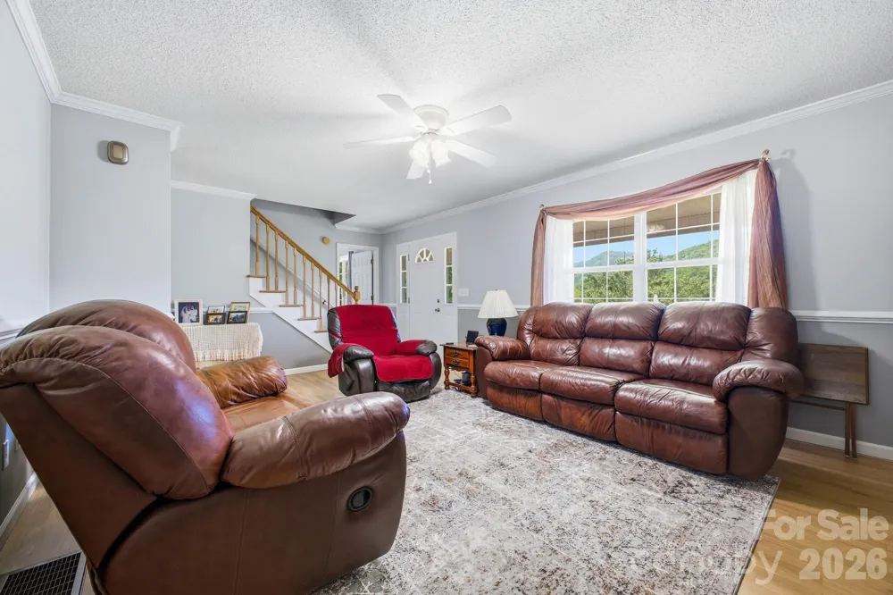 48 Open Range Drive Barnardsville, NC 28709
