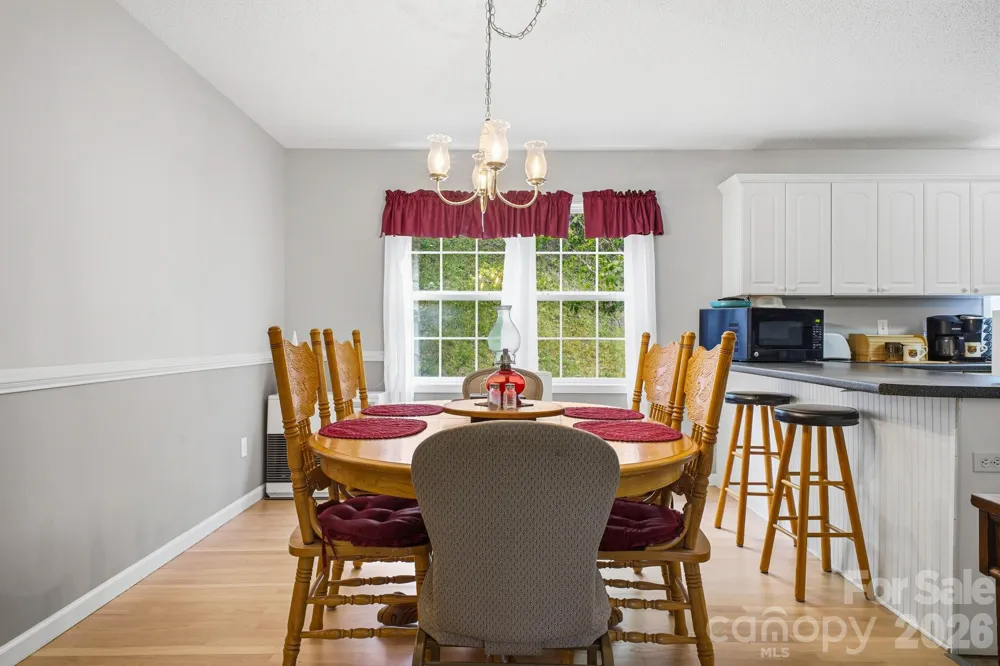 48 Open Range Drive Barnardsville, NC 28709