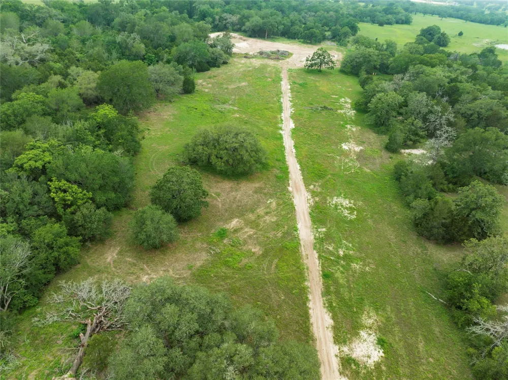 2570 Burke Road Flatonia, TX 78941
