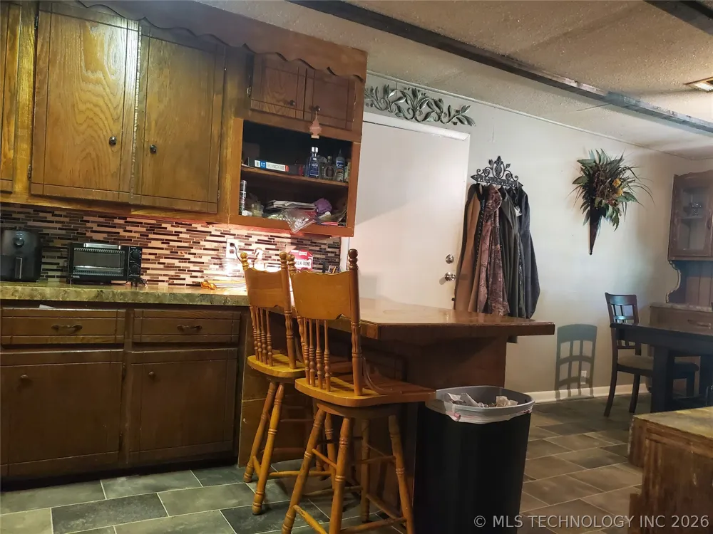 204 Curtis Calera, OK 74730