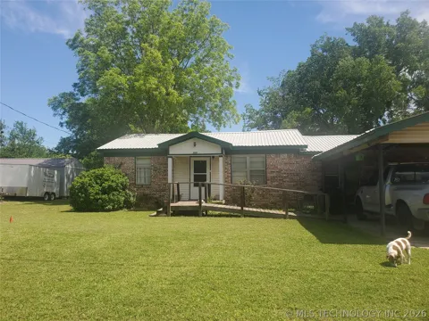 204 Curtis