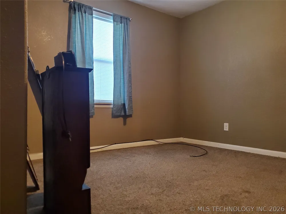 204 Curtis Calera, OK 74730
