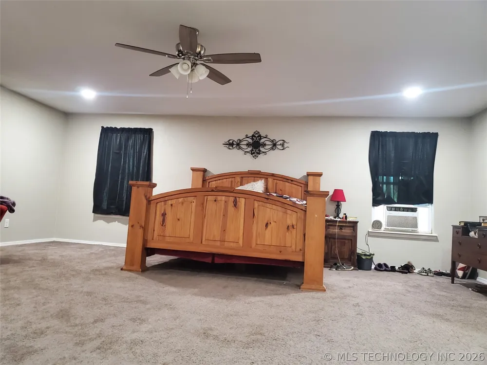 204 Curtis Calera, OK 74730
