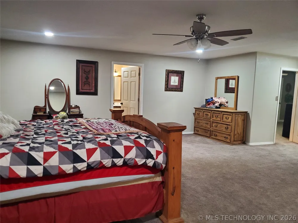 204 Curtis Calera, OK 74730