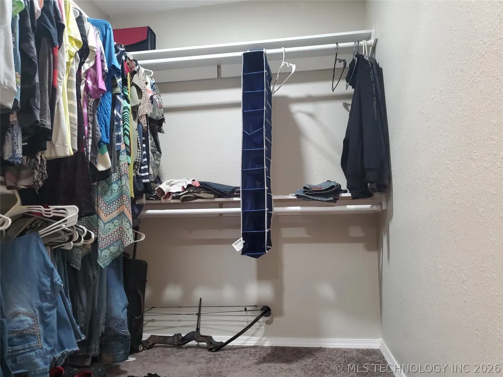 204 Curtis Calera, OK 74730