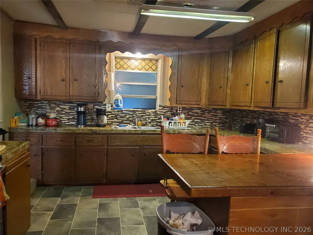 204 Curtis Calera, OK 74730