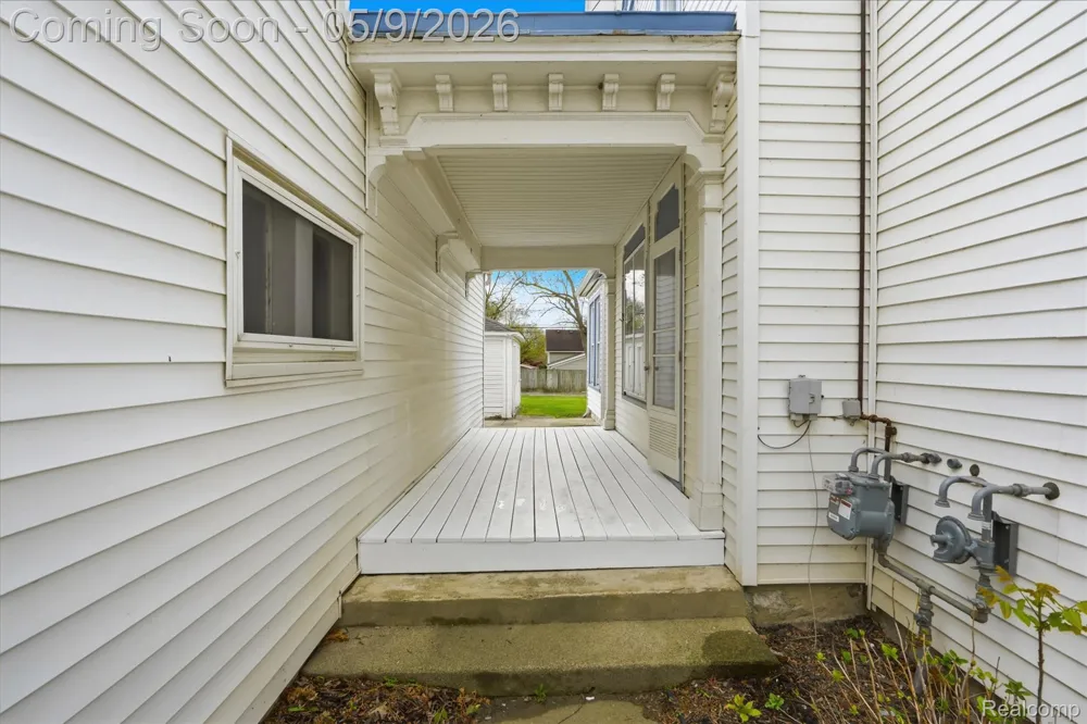 26249 E Huron River Drive Flat Rock City, MI 48134