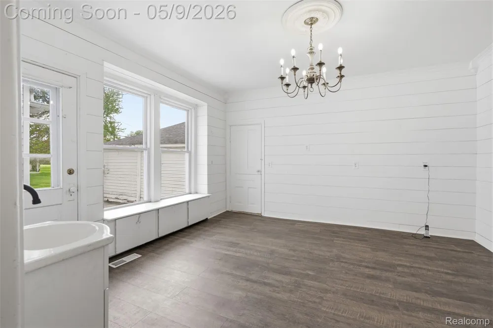 26249 E Huron River Drive Flat Rock City, MI 48134