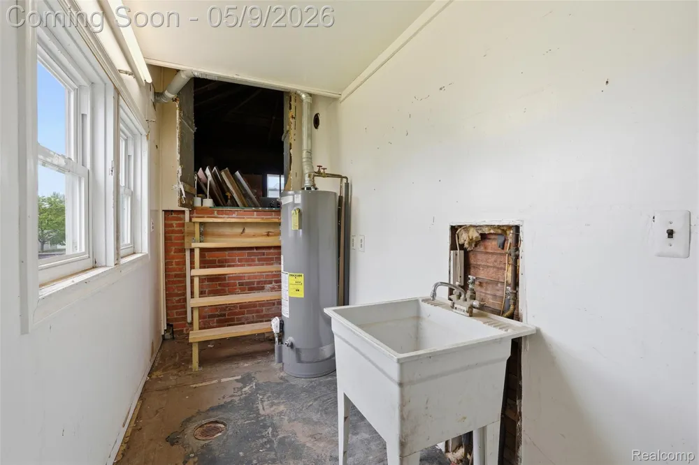 26249 E Huron River Drive Flat Rock City, MI 48134
