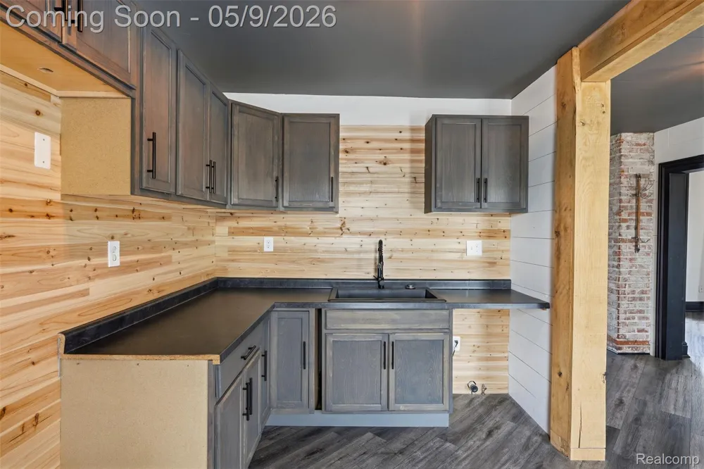 26249 E Huron River Drive Flat Rock City, MI 48134