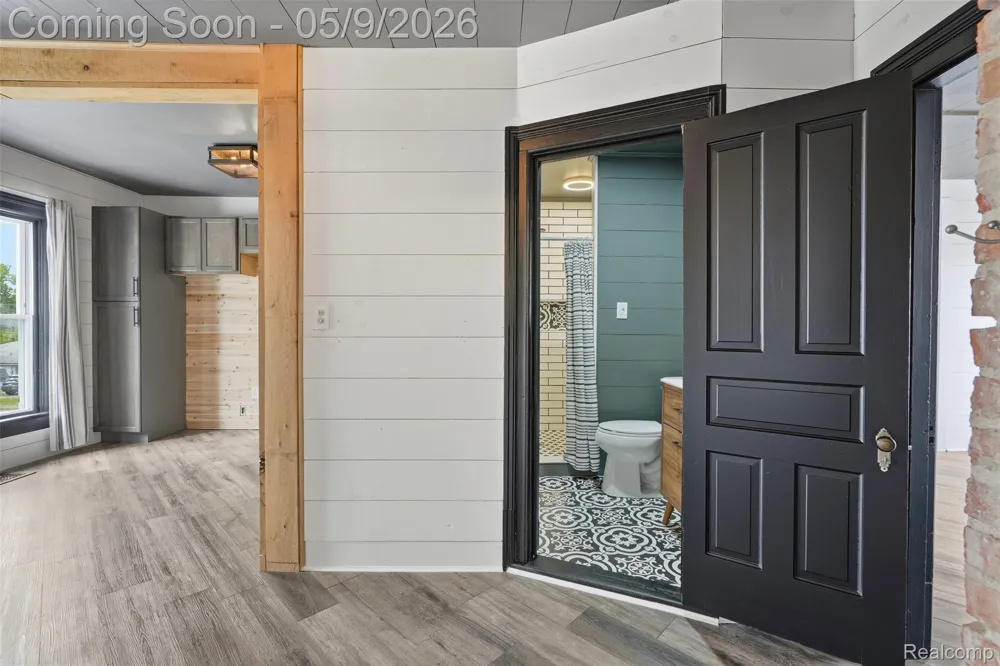 26249 E Huron River Drive Flat Rock City, MI 48134