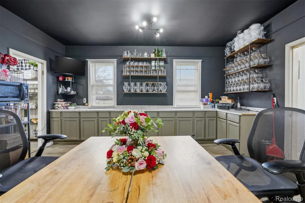 26249 E Huron River Drive Flat Rock City, MI 48134