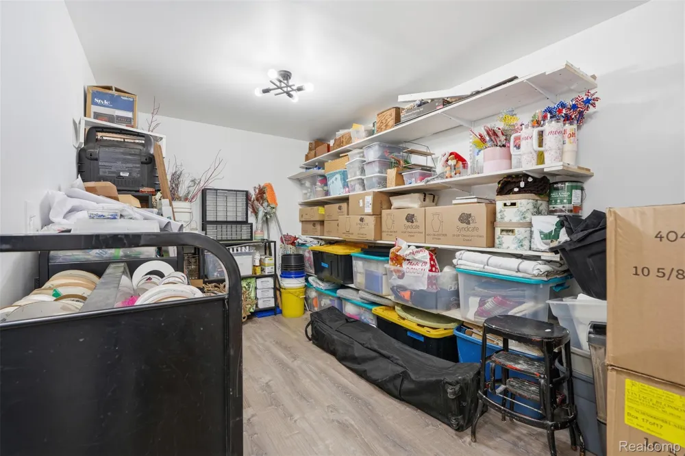 26249 E Huron River Drive Flat Rock City, MI 48134