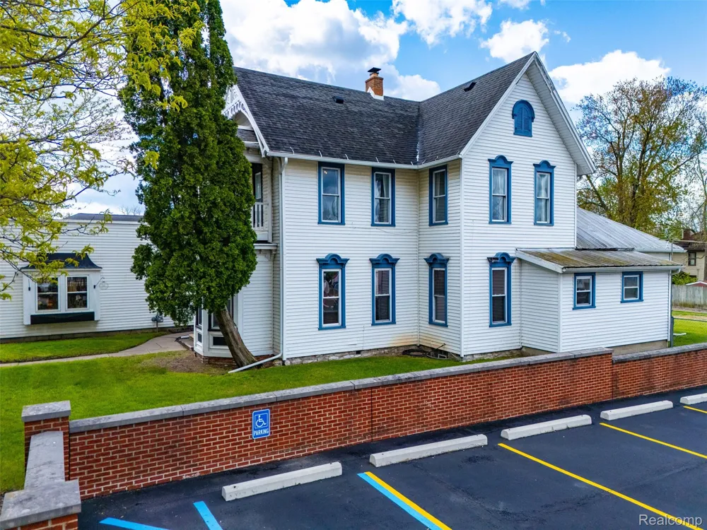 26249 E Huron River Drive Flat Rock City, MI 48134