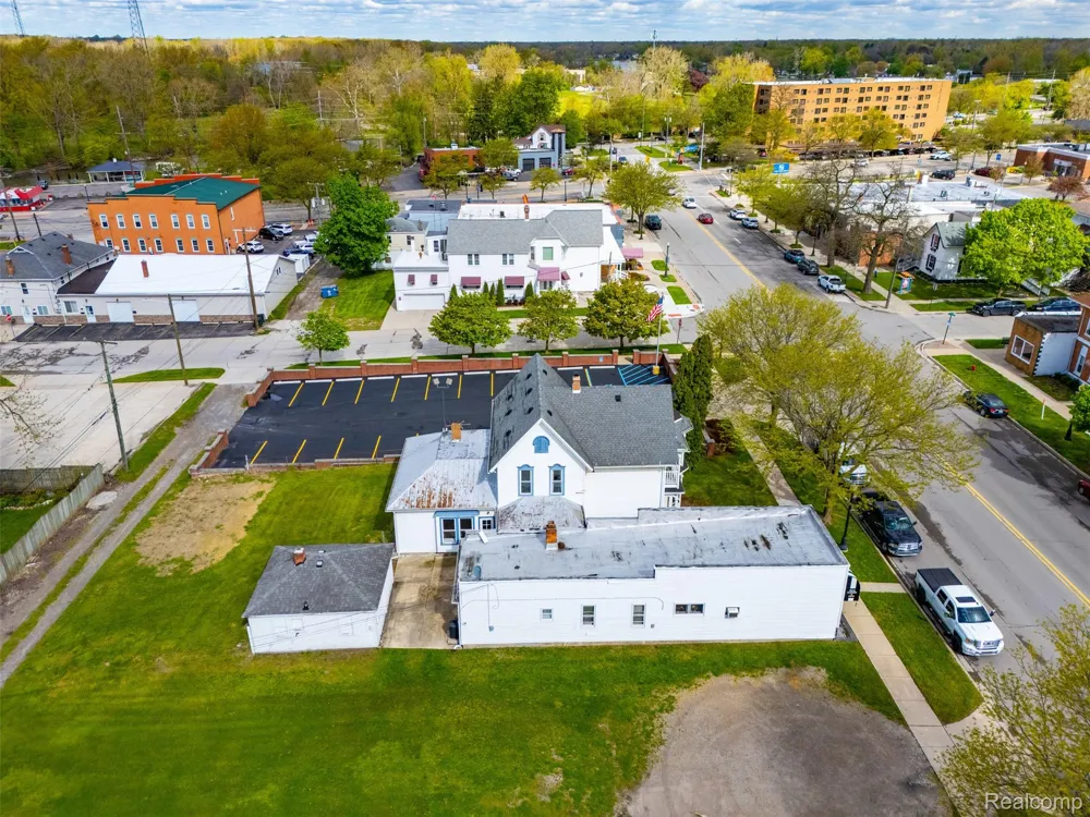 26249 E Huron River Drive Flat Rock City, MI 48134
