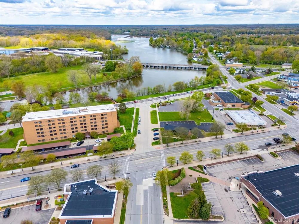 26249 E Huron River Drive Flat Rock City, MI 48134
