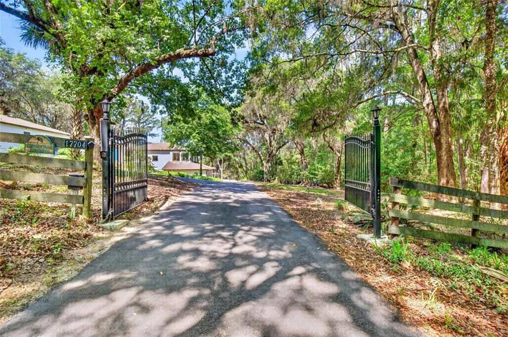 17704 SE 59TH STREET Micanopy, FL 32667