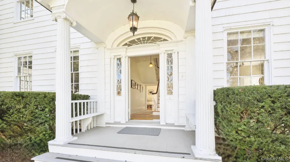 189 Main Street Sag Harbor, NY 11963