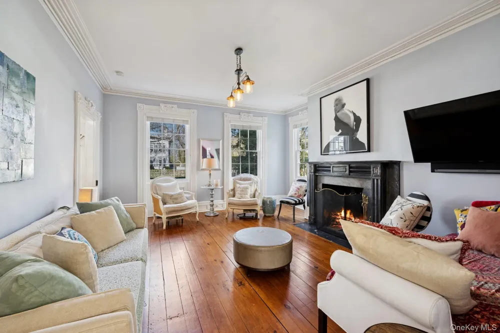 189 Main Street Sag Harbor, NY 11963