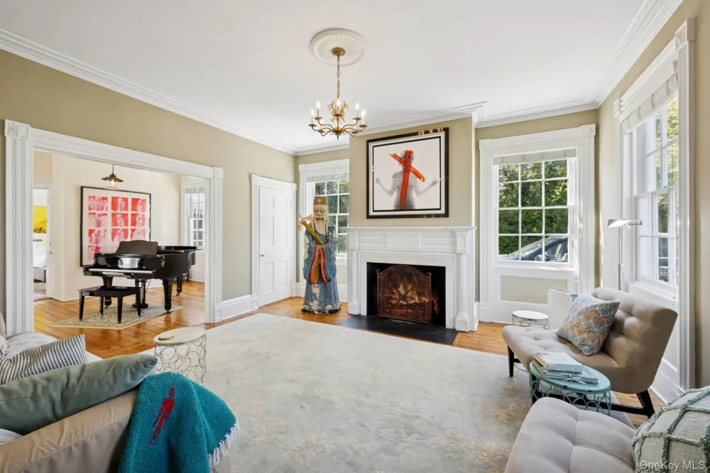 189 Main Street Sag Harbor, NY 11963