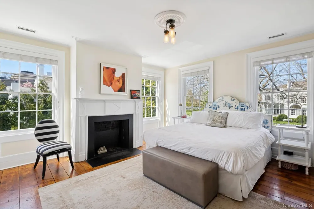 189 Main Street Sag Harbor, NY 11963