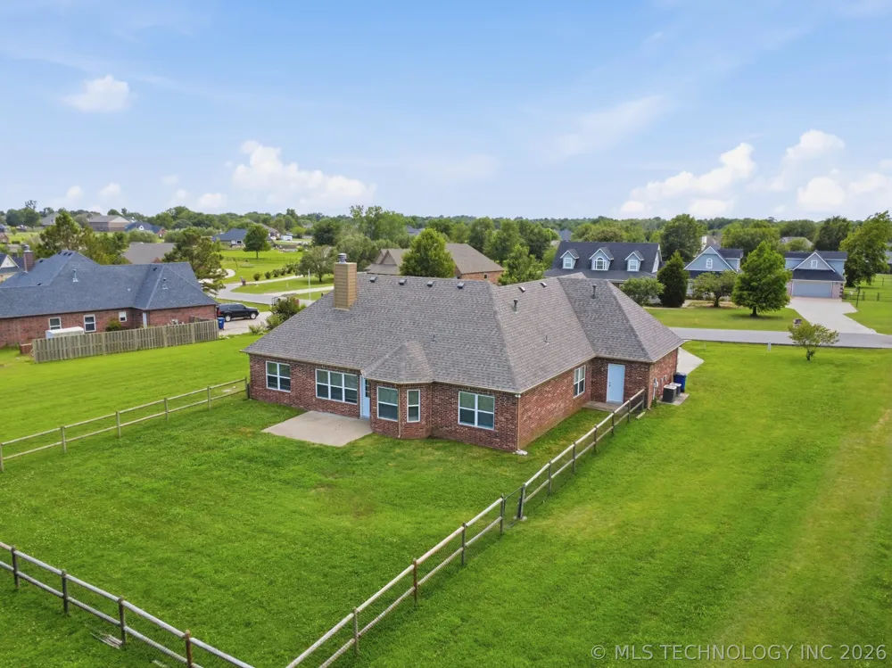 12453 167th East Avenue Collinsville, OK 74021