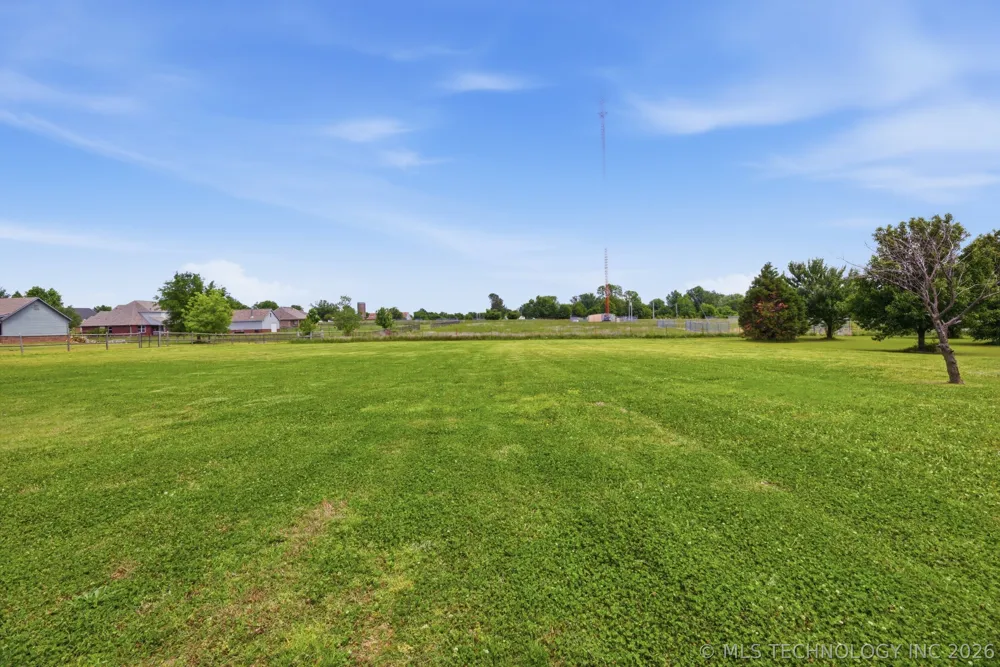12453 167th East Avenue Collinsville, OK 74021
