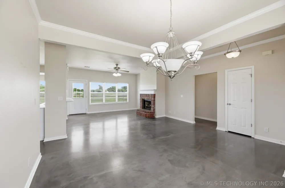 12453 167th East Avenue Collinsville, OK 74021